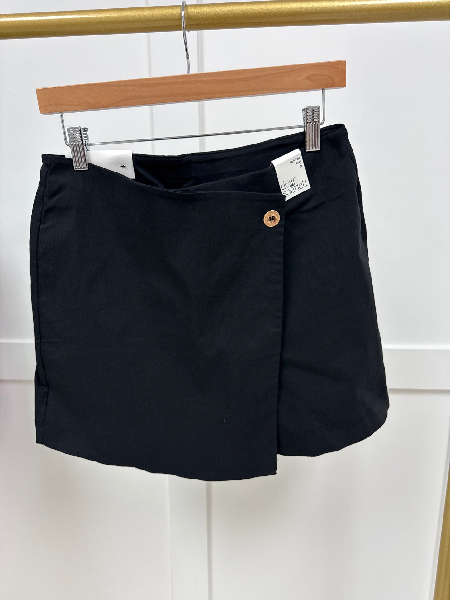 Dear Scarlett Black Executive Skort-190 Skirts/Shorts- Simply Simpson's Boutique is a Women's Online Fashion Boutique Located in Jupiter, Florida