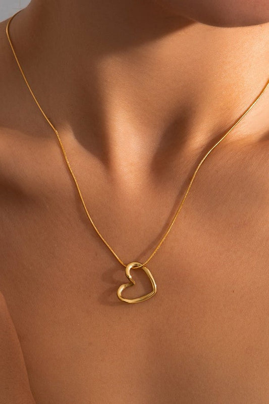 18K Gold Plated Stainless Steel Heart Necklace-280 Jewelry- Simply Simpson's Boutique is a Women's Online Fashion Boutique Located in Jupiter, Florida