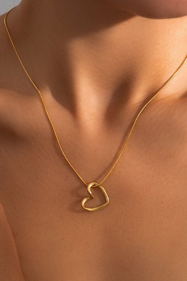 18K Gold Plated Stainless Steel Heart Necklace-280 Jewelry- Simply Simpson's Boutique is a Women's Online Fashion Boutique Located in Jupiter, Florida