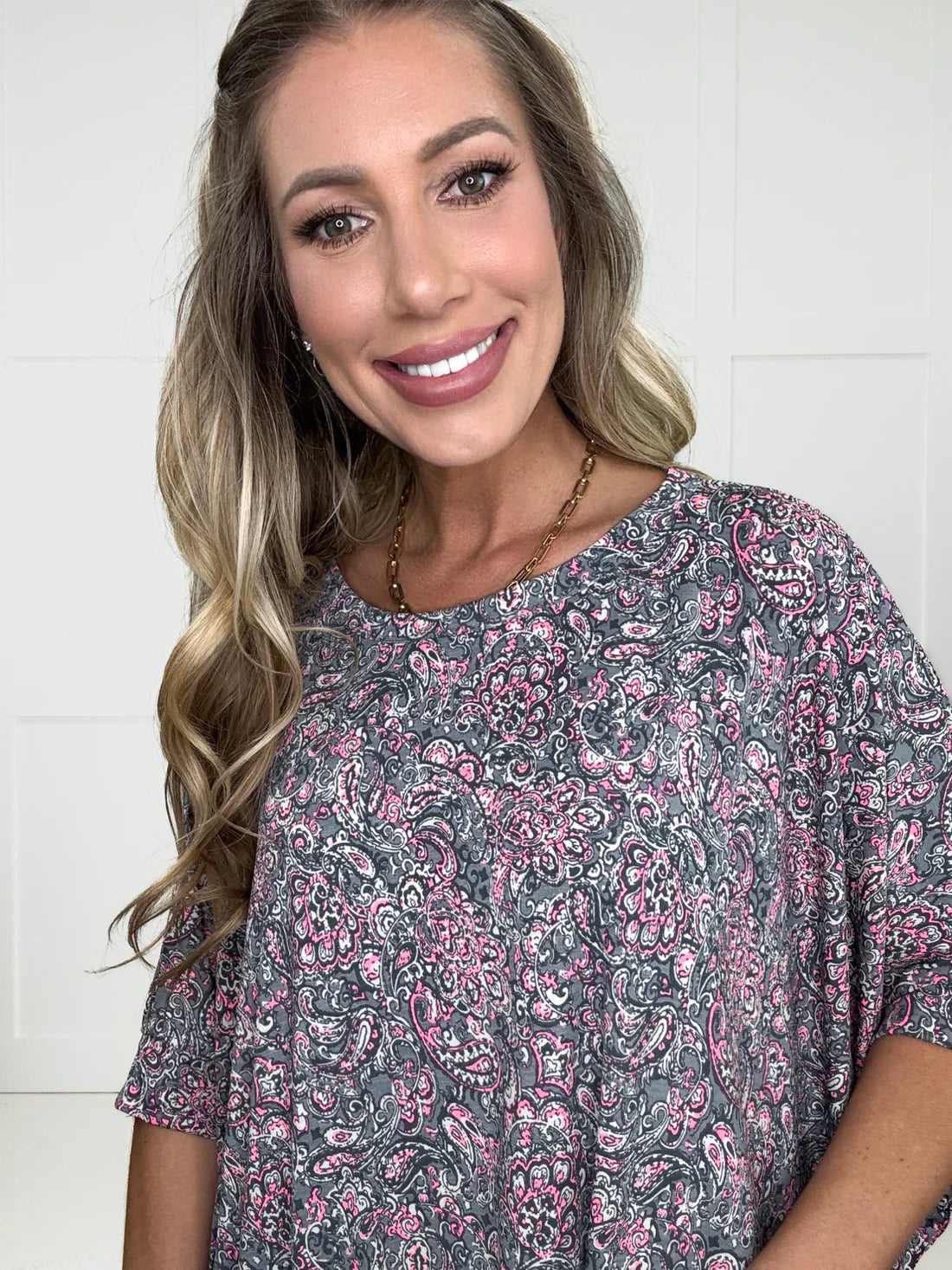 Dear Scarlett Grey Dreams Top-110 Long Sleeves- Simply Simpson's Boutique is a Women's Online Fashion Boutique Located in Jupiter, Florida