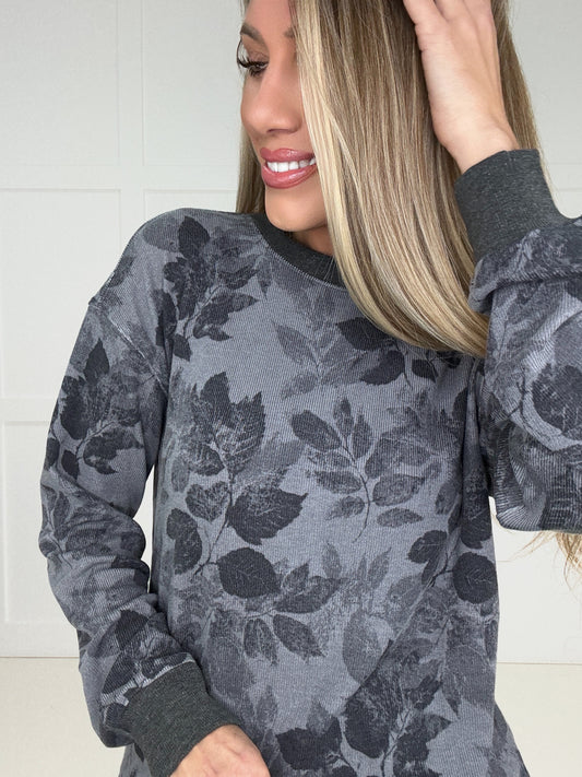 Shadow Bloom Pullover