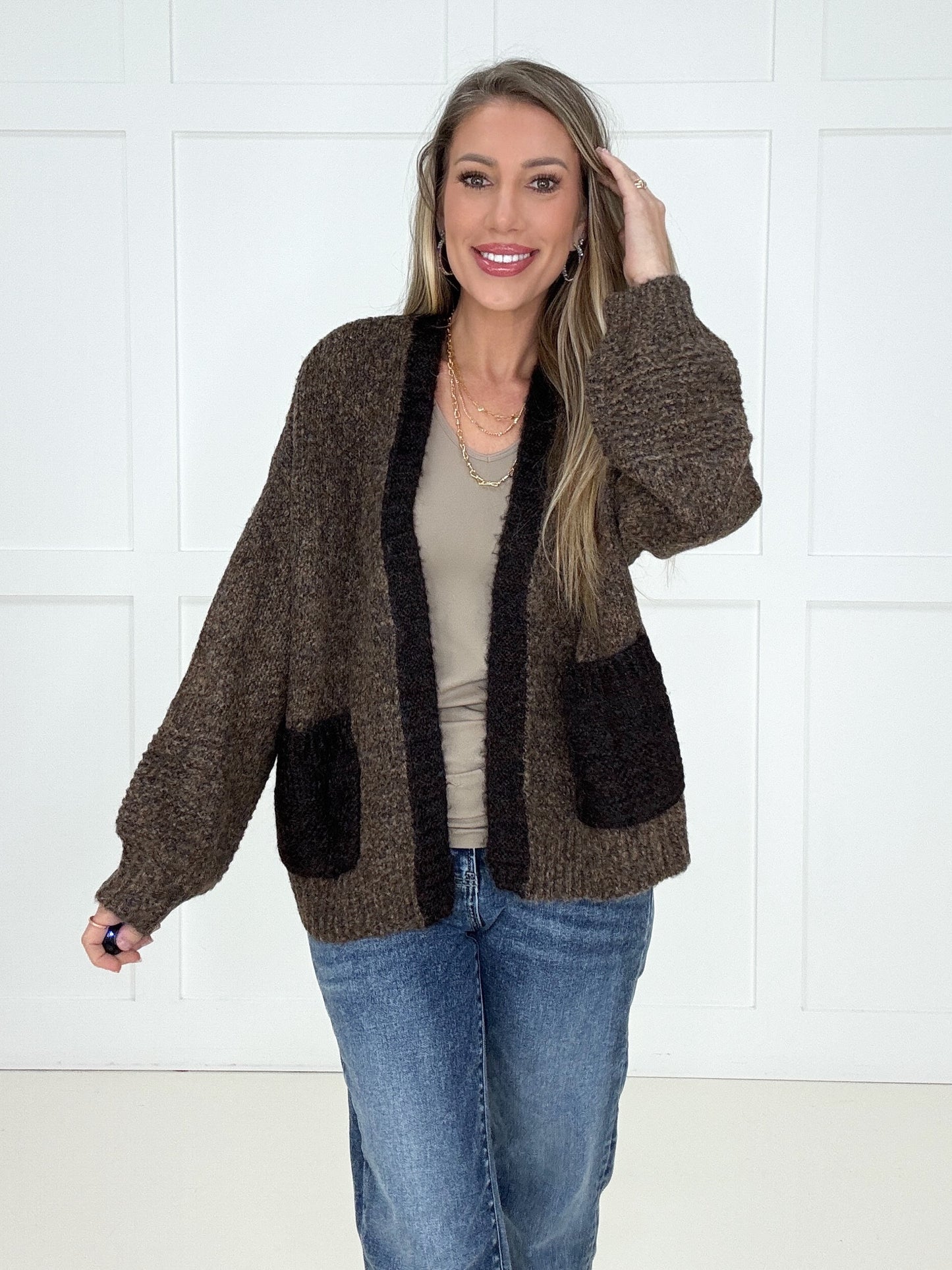 Cozy Contrast Pocket Cardigan-170 Cardigans- Simply Simpson's Boutique is a Women's Online Fashion Boutique Located in Jupiter, Florida