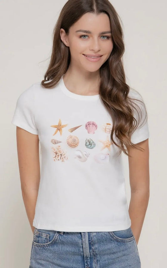 Sally Sea Shells Tea- Simply Simpson's Boutique is a Women's Online Fashion Boutique Located in Jupiter, Florida