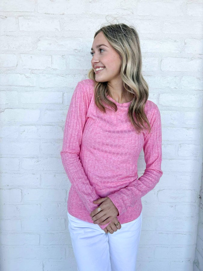 Pink Long Sleeved Ribbed Top- Simply Simpson's Boutique is a Women's Online Fashion Boutique Located in Jupiter, Florida