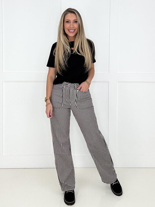 I Heart You Black Top-100 Short Sleeves- Simply Simpson's Boutique is a Women's Online Fashion Boutique Located in Jupiter, Florida
