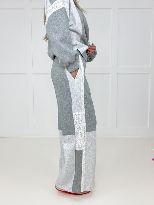 Weekend Reset Sweatpants-220 Lounge wear/Pajamas- Simply Simpson's Boutique is a Women's Online Fashion Boutique Located in Jupiter, Florida