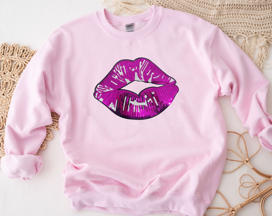Sequins Patches LIPS ๐(LIGHT PINK)-Graphic Tee- Simply Simpson's Boutique is a Women's Online Fashion Boutique Located in Jupiter, Florida