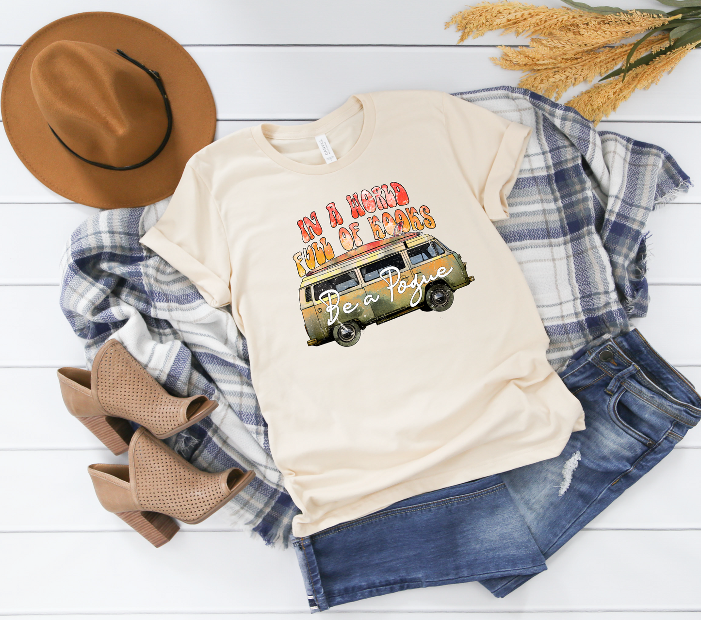 In a World Full Of Kooks Be a Pogue-Graphic Tee- Simply Simpson's Boutique is a Women's Online Fashion Boutique Located in Jupiter, Florida