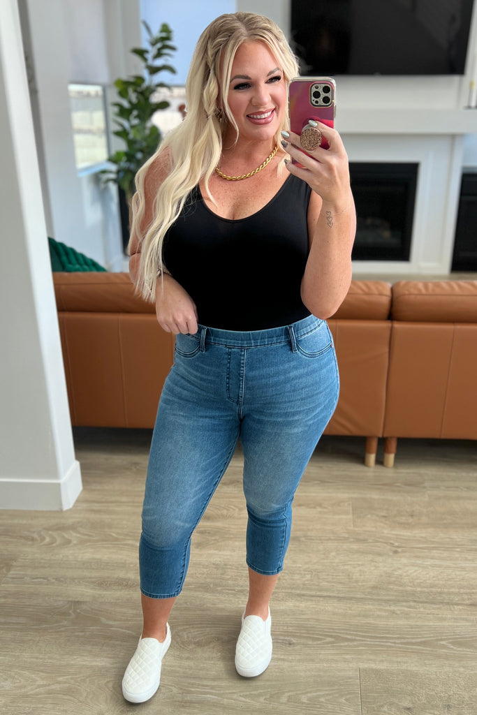 Judy Blue Cooling Denim Pull On Capris-200 Jeans- Simply Simpson's Boutique is a Women's Online Fashion Boutique Located in Jupiter, Florida