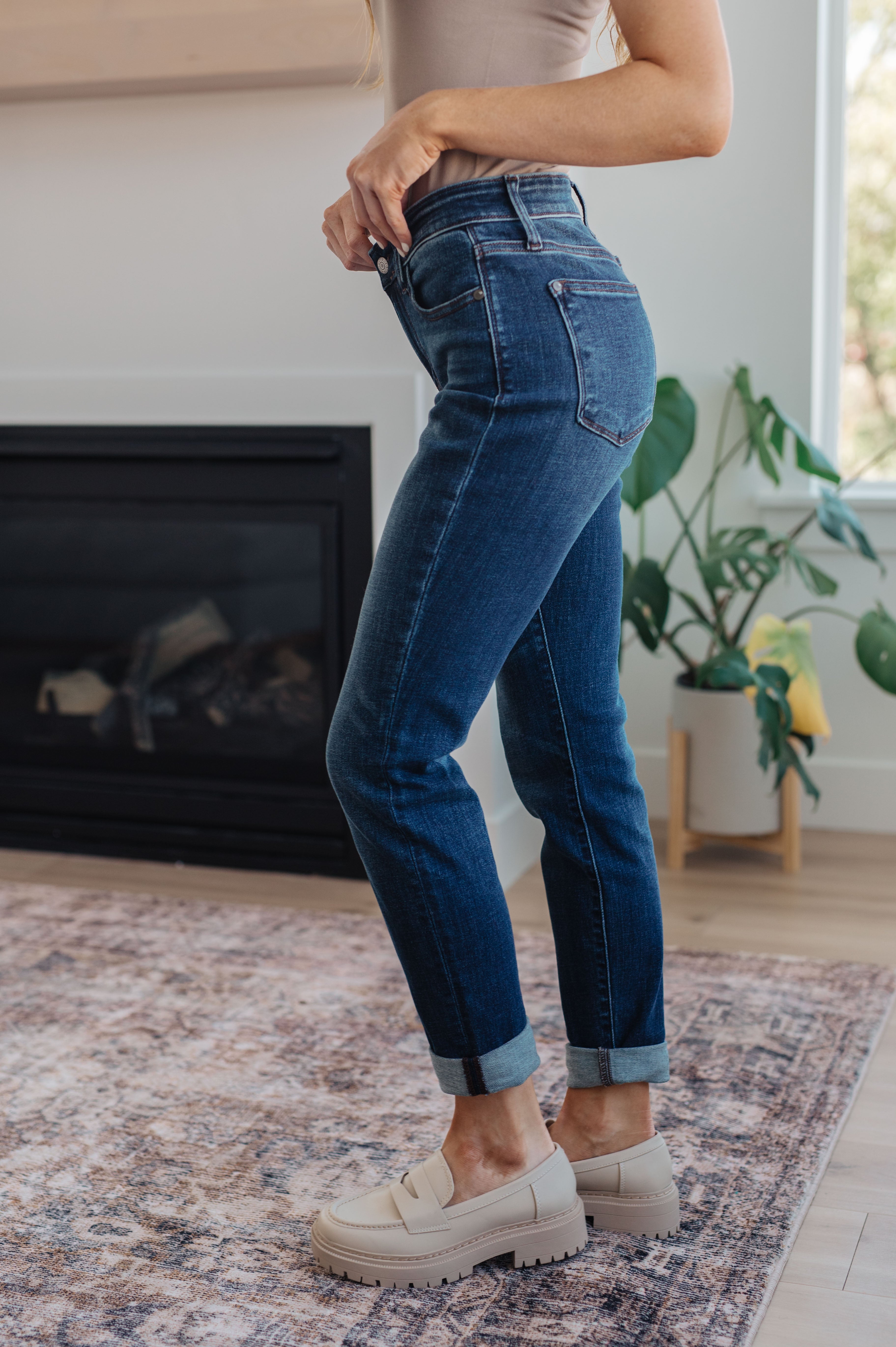 Amber Mid Rise Cuffed Slim Fit Jeans-Pants- Simply Simpson's Boutique is a Women's Online Fashion Boutique Located in Jupiter, Florida