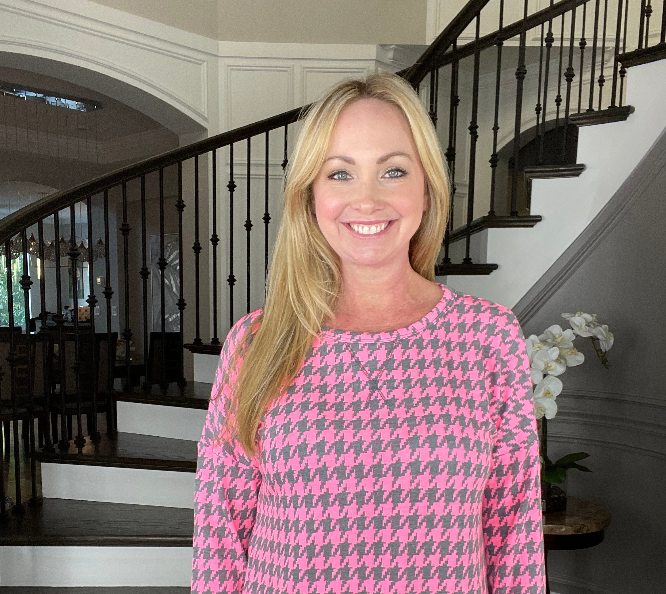 Dear Scarlett Pink Houndstooth Weekender-180 Outerwear- Simply Simpson's Boutique is a Women's Online Fashion Boutique Located in Jupiter, Florida