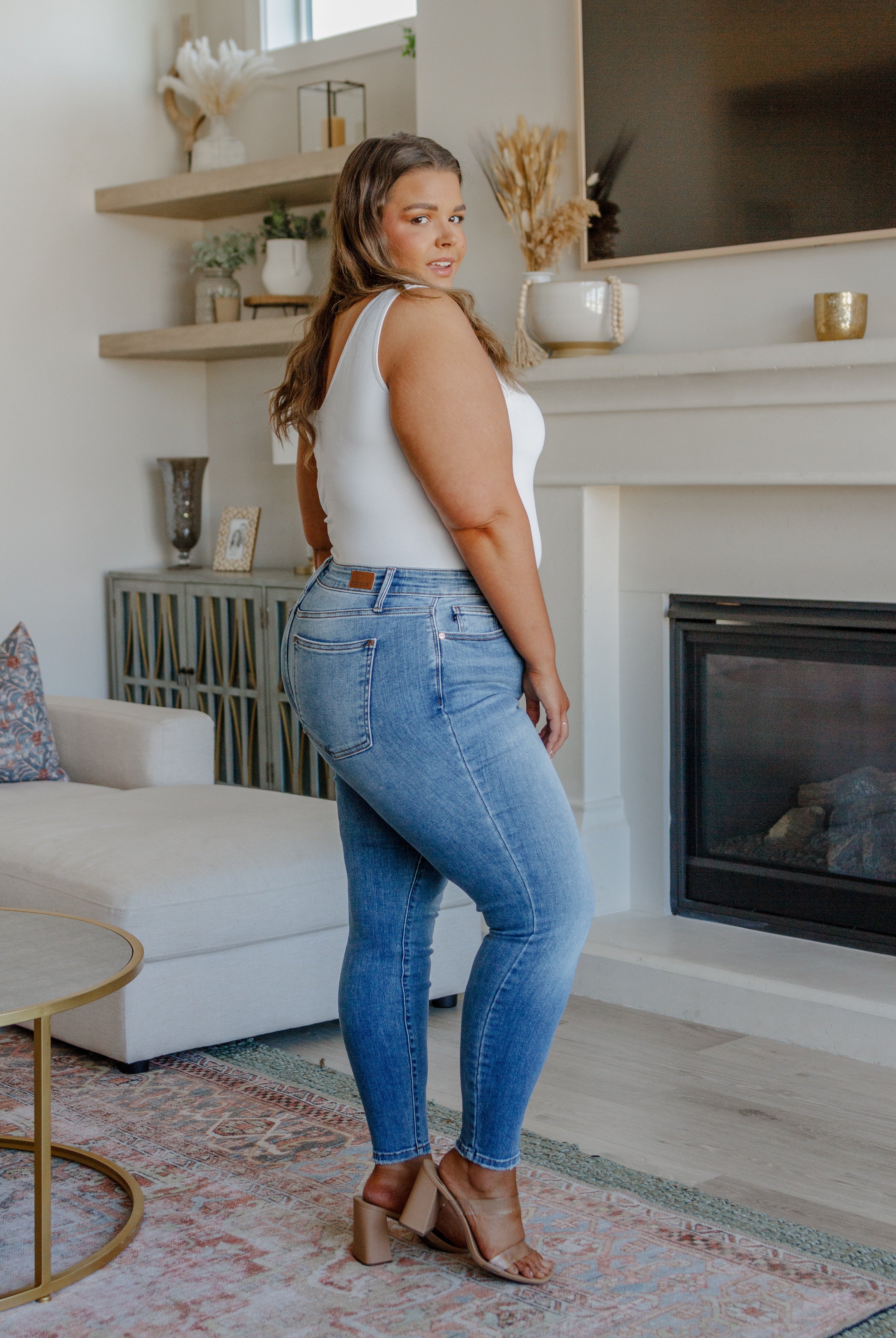 Catherine Mid Rise Vintage Skinny Jeans-Jeans- Simply Simpson's Boutique is a Women's Online Fashion Boutique Located in Jupiter, Florida