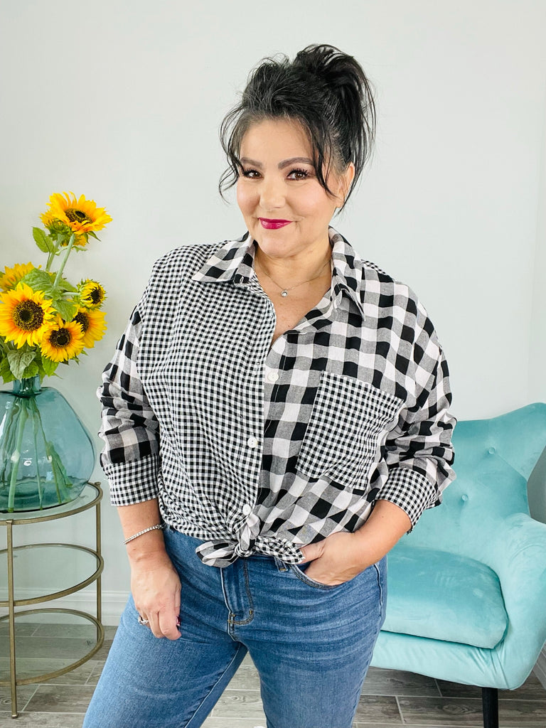 Black & White Plaid Top-Shirt & Tops- Simply Simpson's Boutique is a Women's Online Fashion Boutique Located in Jupiter, Florida