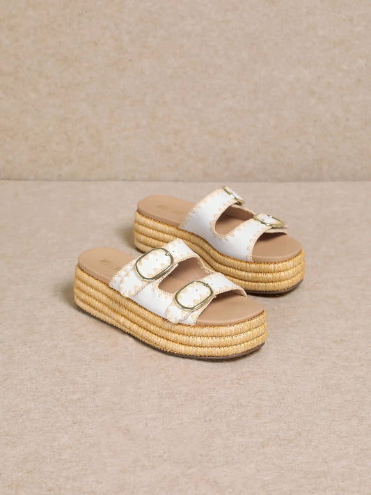 Golden Hour Platform Sandals-260 Shoes- Simply Simpson's Boutique is a Women's Online Fashion Boutique Located in Jupiter, Florida