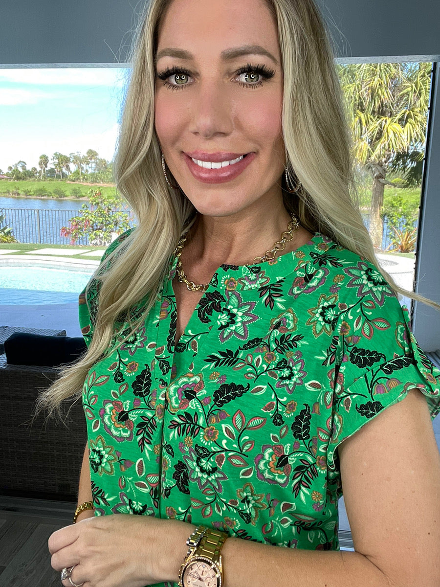 Dear Scarlett Green With Envy Short Sleeve Lizzy-100 Short Sleeves- Simply Simpson's Boutique is a Women's Online Fashion Boutique Located in Jupiter, Florida