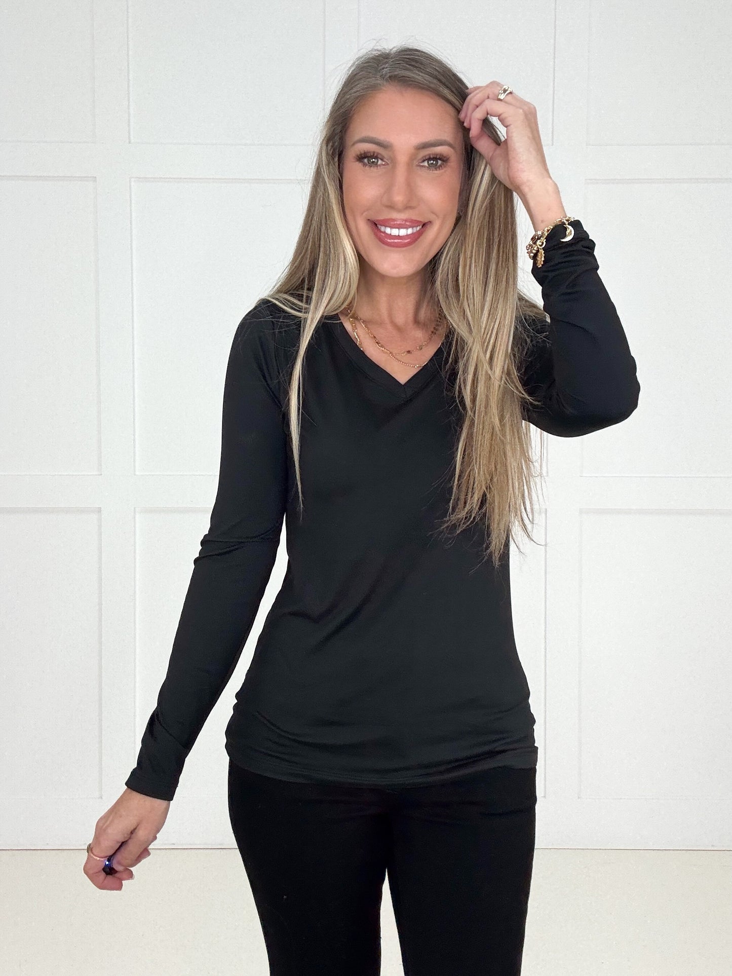 Jenna V-Neck Long Sleeve Top-110 Long Sleeves- Simply Simpson's Boutique is a Women's Online Fashion Boutique Located in Jupiter, Florida