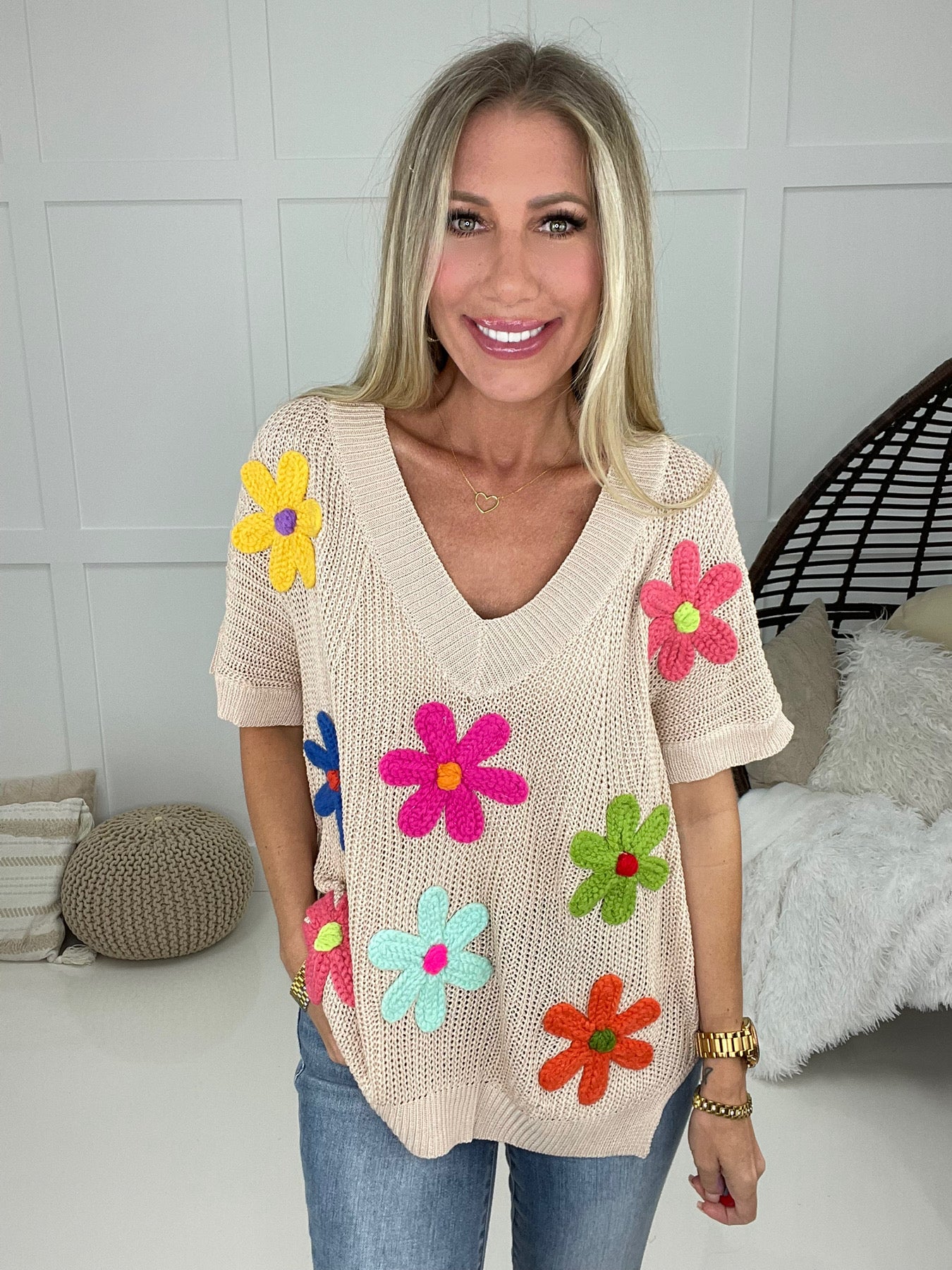 Fresh as a Daisy Knit Top-100 Short Sleeves- Simply Simpson's Boutique is a Women's Online Fashion Boutique Located in Jupiter, Florida