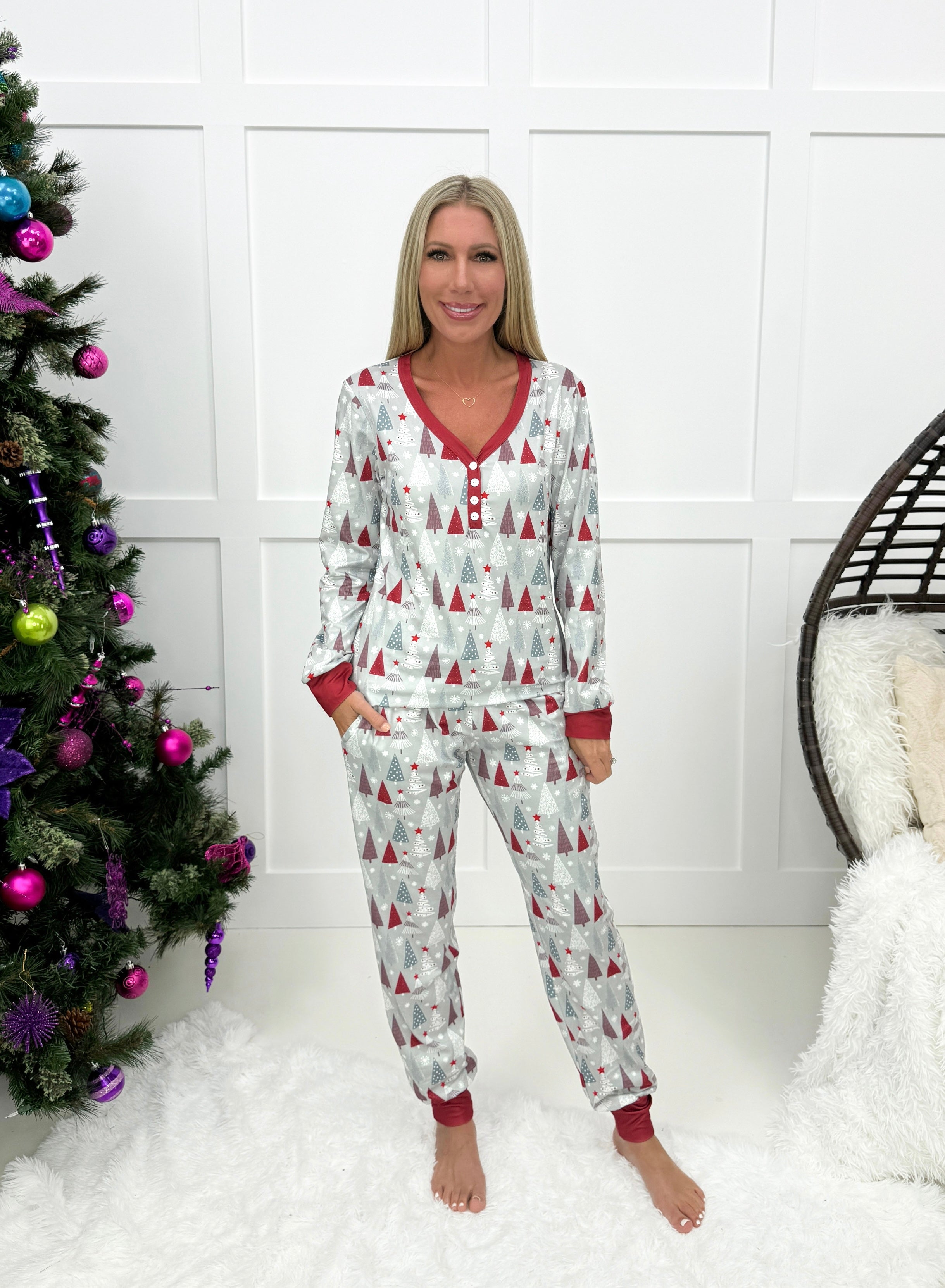 Shirley Stone Holiday Jogger Pajamas 2024 Pink Santa Small