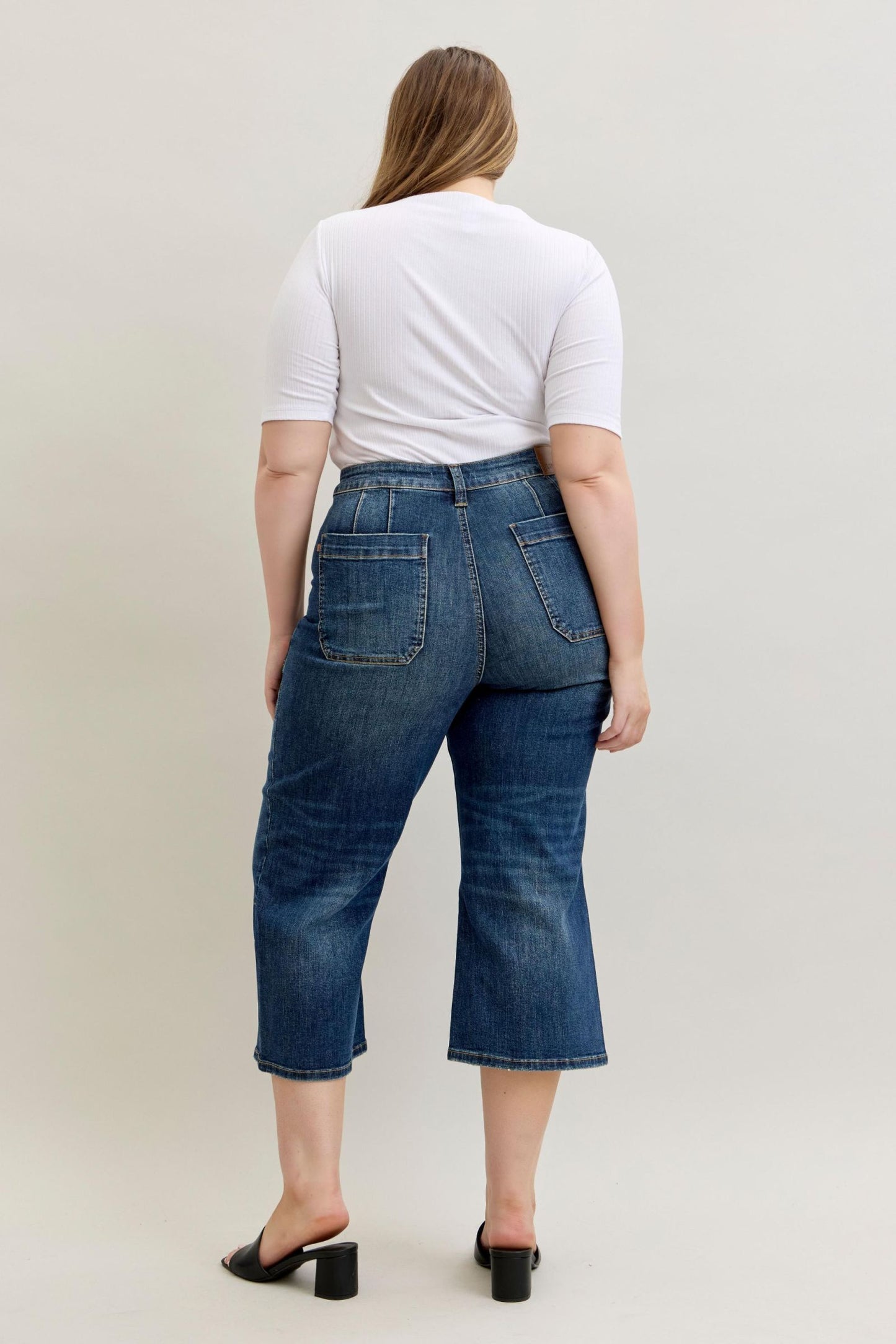 Judy Blue Vintage Vibes Cropped Denim-200 Jeans- Simply Simpson's Boutique is a Women's Online Fashion Boutique Located in Jupiter, Florida