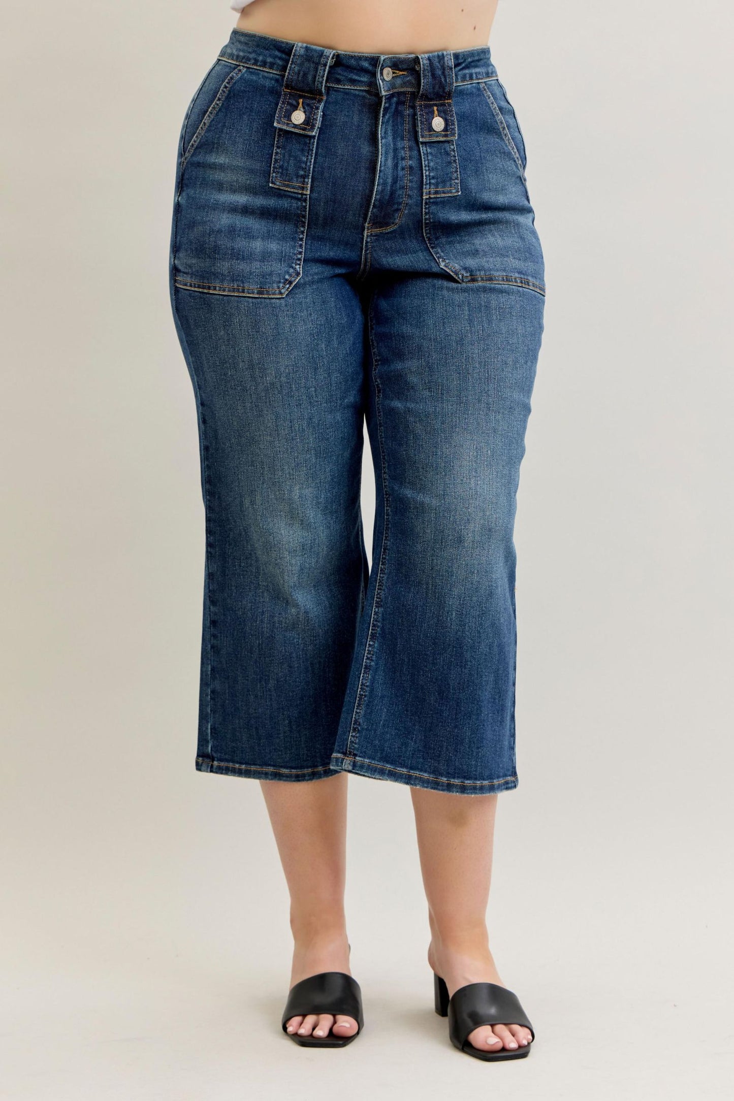 Judy Blue Vintage Vibes Cropped Denim-200 Jeans- Simply Simpson's Boutique is a Women's Online Fashion Boutique Located in Jupiter, Florida