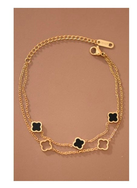 18k Gold Plated Stainless Steel Clover Chain Bracelet- Simply Simpson's Boutique is a Women's Online Fashion Boutique Located in Jupiter, Florida