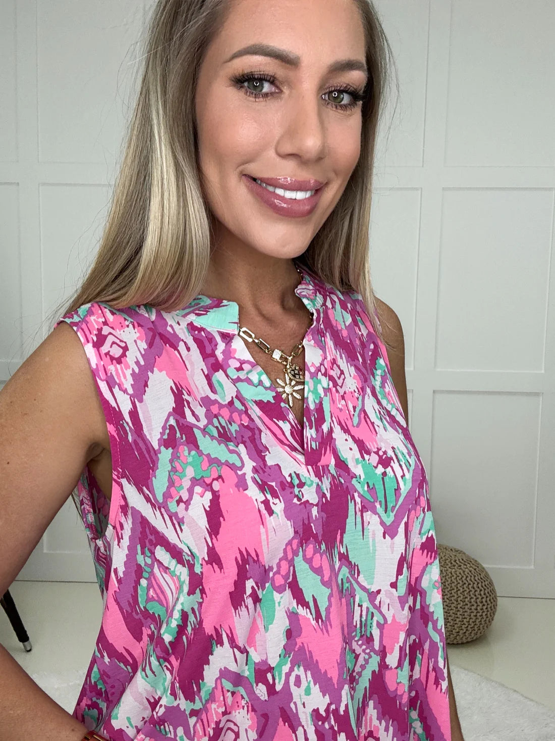 Dear Scarlett Sleeveless Willow Lizzy-120 Sleeveless- Simply Simpson's Boutique is a Women's Online Fashion Boutique Located in Jupiter, Florida