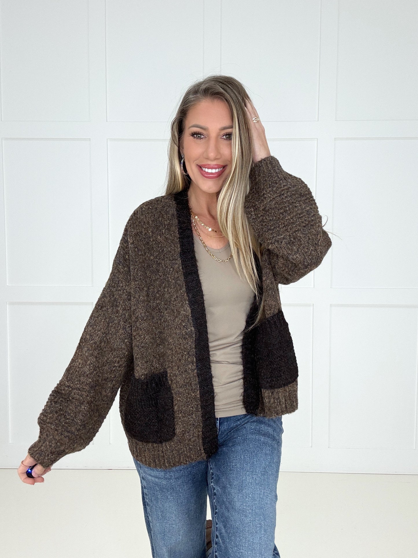 Cozy Contrast Pocket Cardigan-170 Cardigans- Simply Simpson's Boutique is a Women's Online Fashion Boutique Located in Jupiter, Florida