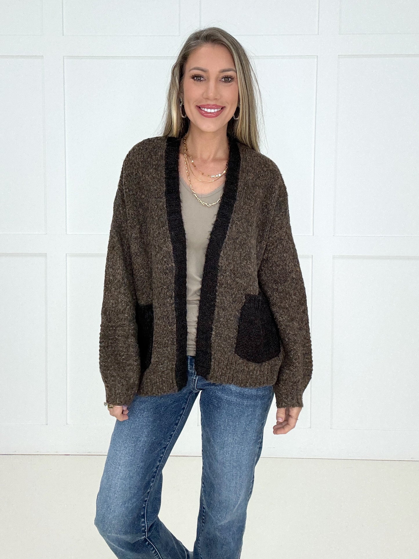 Cozy Contrast Pocket Cardigan-170 Cardigans- Simply Simpson's Boutique is a Women's Online Fashion Boutique Located in Jupiter, Florida