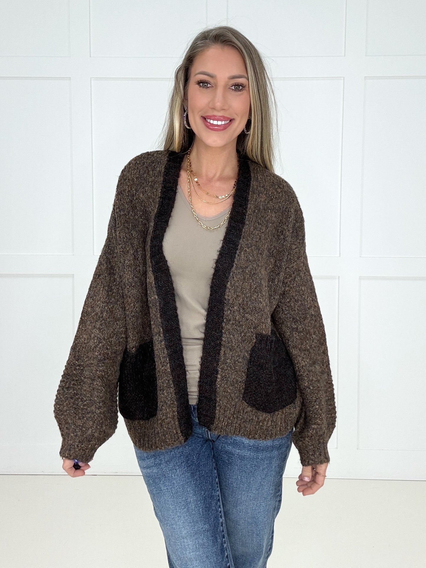 Cozy Contrast Pocket Cardigan-170 Cardigans- Simply Simpson's Boutique is a Women's Online Fashion Boutique Located in Jupiter, Florida