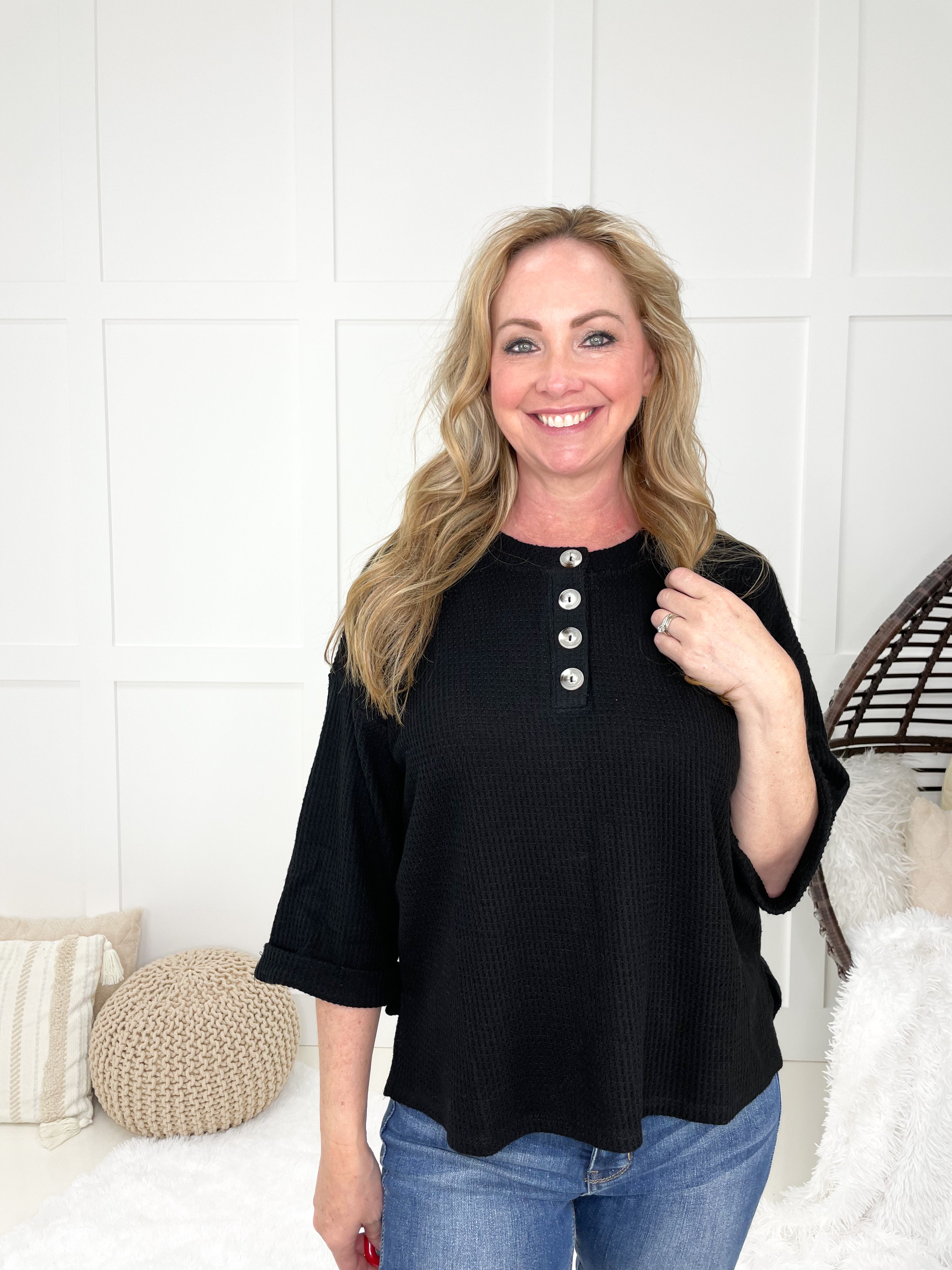 Date Night In The City Top-100 Short Sleeves- Simply Simpson's Boutique is a Women's Online Fashion Boutique Located in Jupiter, Florida