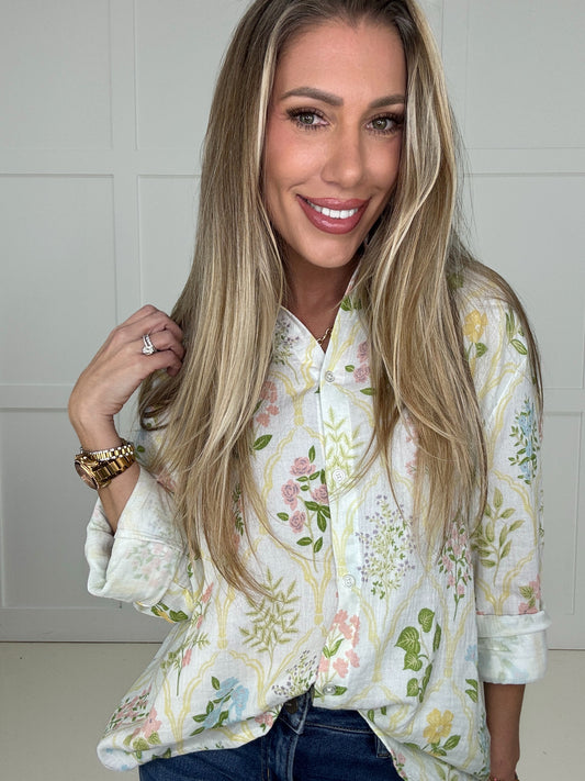 Botanical Garden Button Down Blouse-110 Long Sleeves- Simply Simpson's Boutique is a Women's Online Fashion Boutique Located in Jupiter, Florida