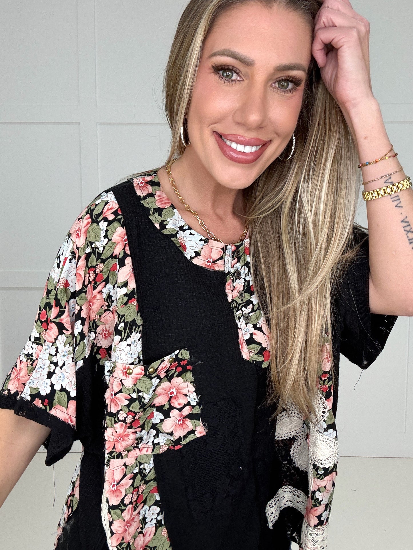 POL Black Floral Patch Top-100 Short Sleeves- Simply Simpson's Boutique is a Women's Online Fashion Boutique Located in Jupiter, Florida