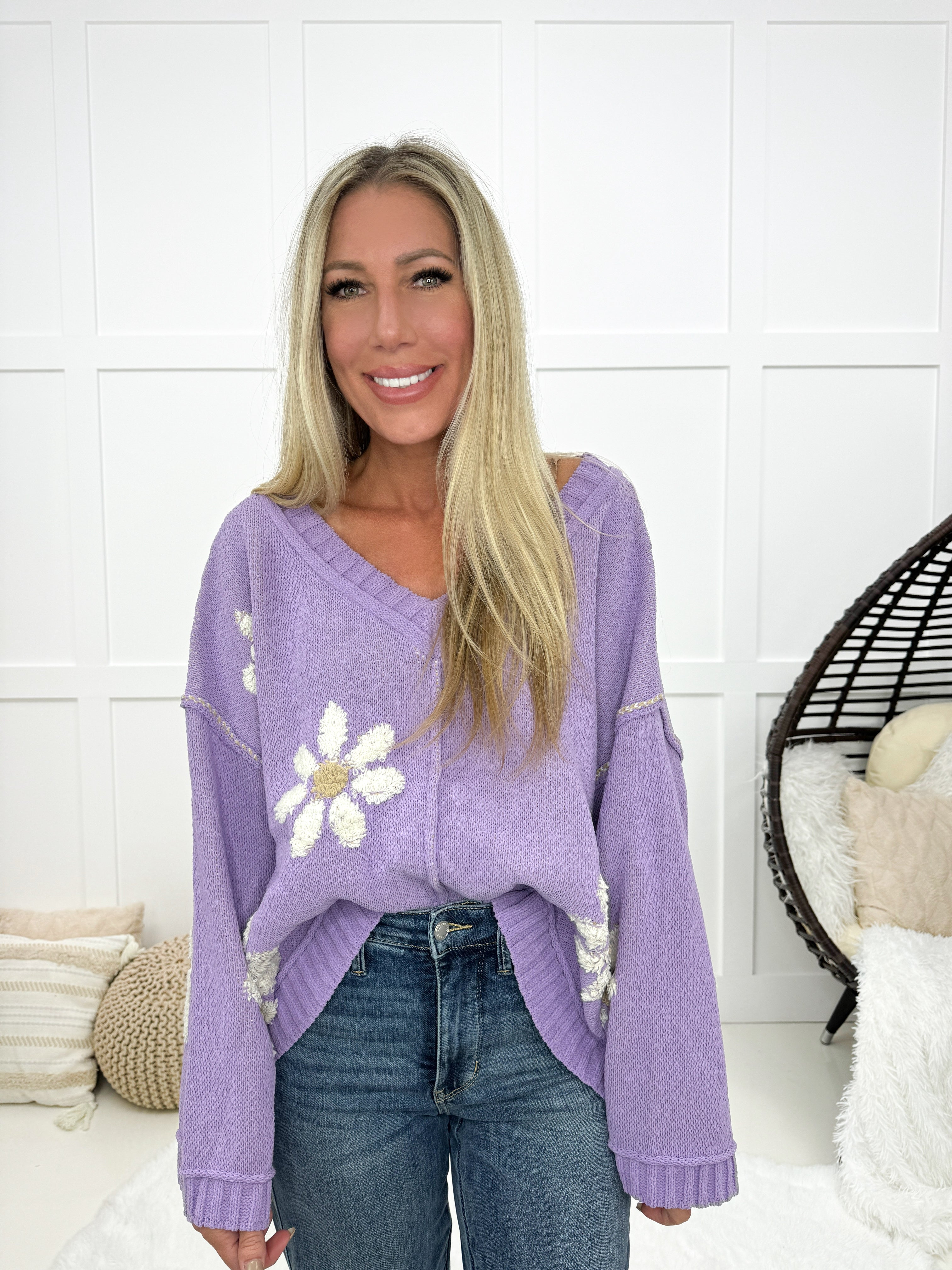 POL Blissful Daisy Sweater-150 Sweaters- Simply Simpson's Boutique is a Women's Online Fashion Boutique Located in Jupiter, Florida