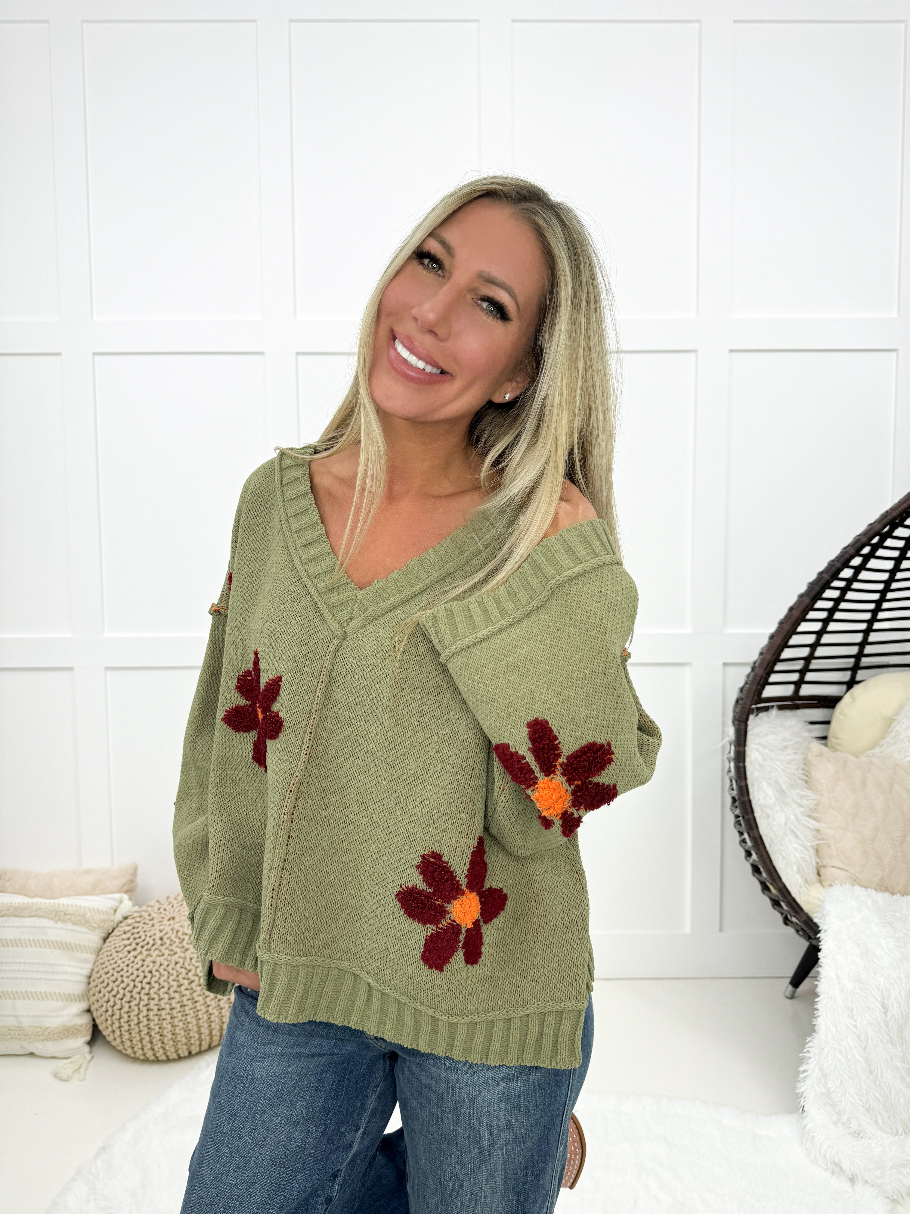 POL Blissful Daisy Sweater-150 Sweaters- Simply Simpson's Boutique is a Women's Online Fashion Boutique Located in Jupiter, Florida