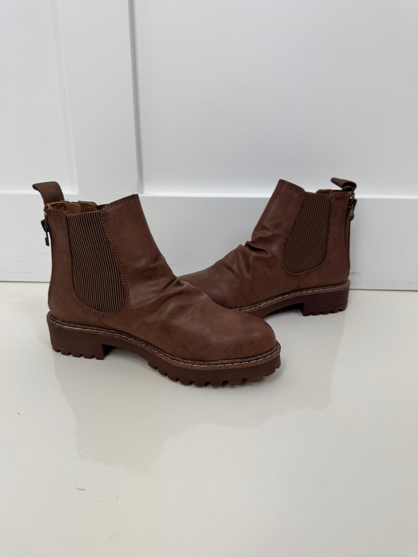 Blowfish Walnut local Sheriff-260 Shoes- Simply Simpson's Boutique is a Women's Online Fashion Boutique Located in Jupiter, Florida