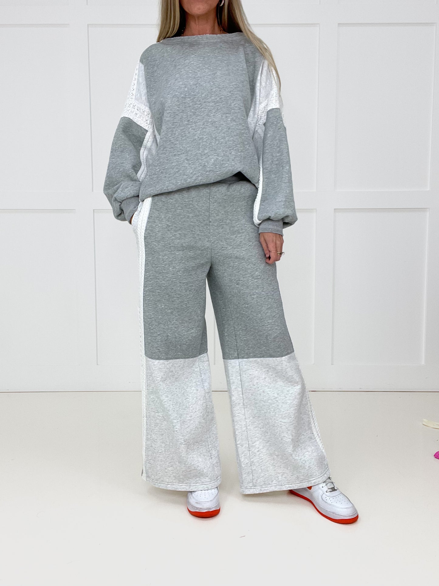 Weekend Reset Sweatpants-220 Lounge wear/Pajamas- Simply Simpson's Boutique is a Women's Online Fashion Boutique Located in Jupiter, Florida