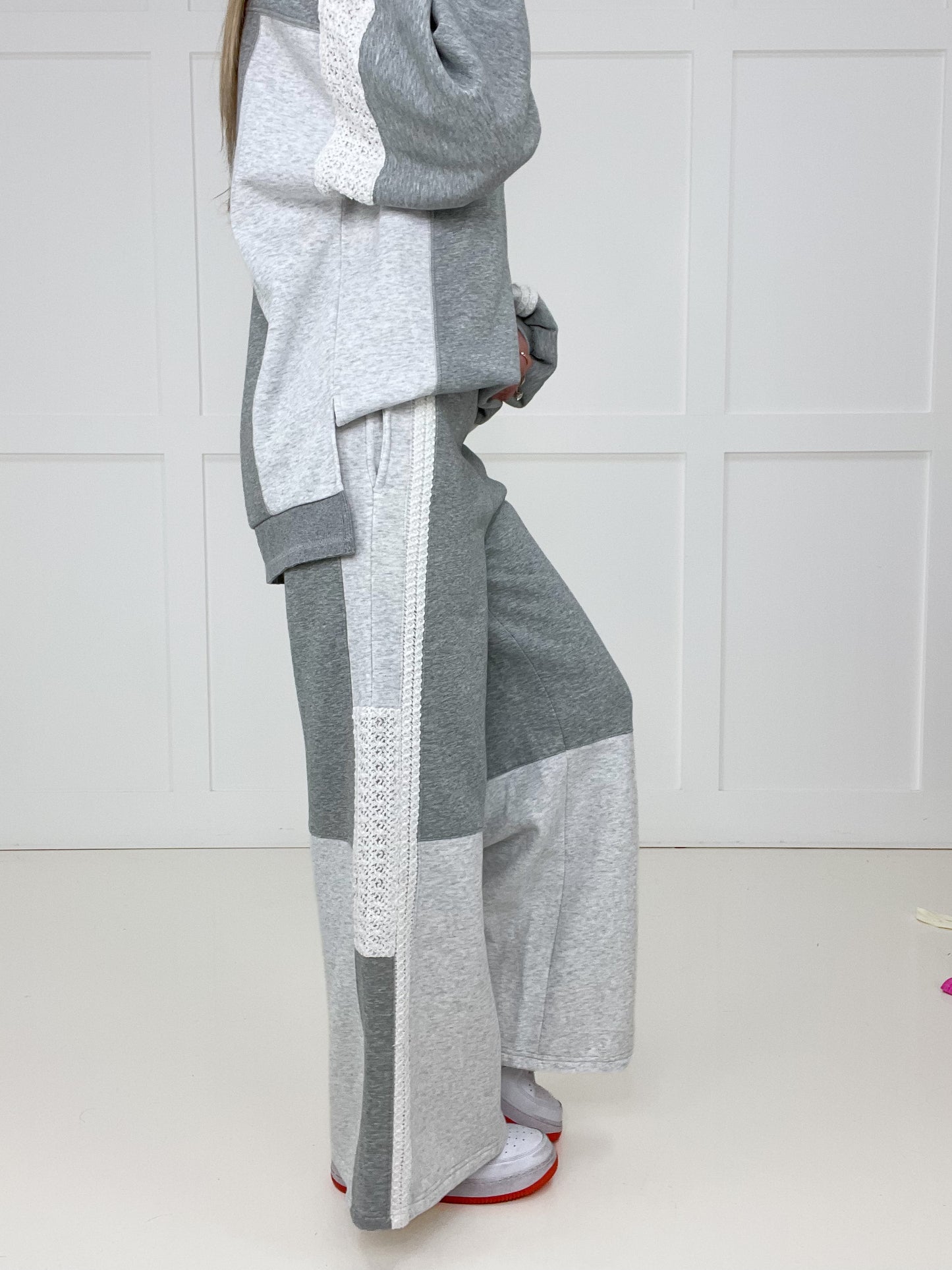 Weekend Reset Sweatpants-220 Lounge wear/Pajamas- Simply Simpson's Boutique is a Women's Online Fashion Boutique Located in Jupiter, Florida
