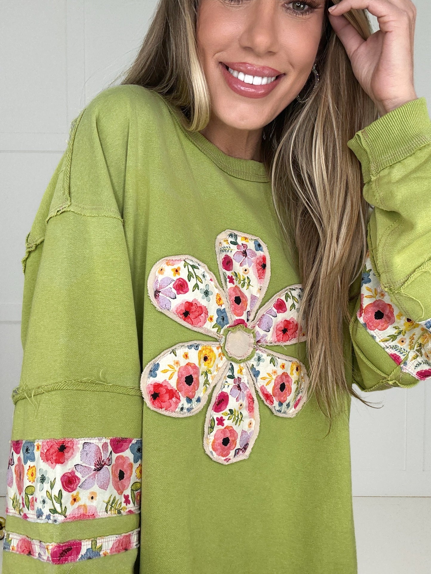 Fresh Blooms Pullover