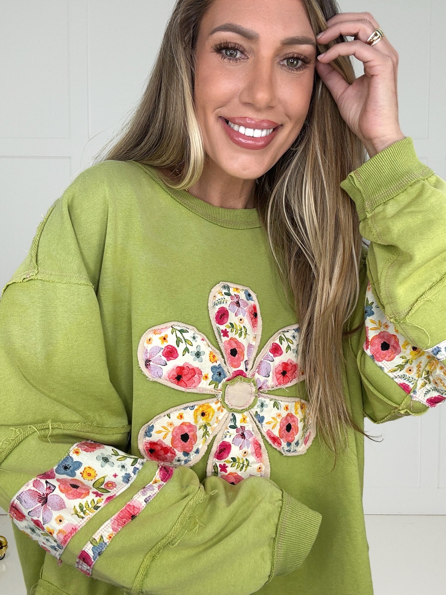 Fresh Blooms Pullover