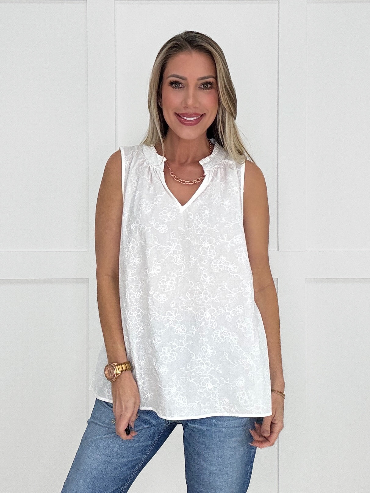 Dear Scarlett White Camellia Top-120 Sleeveless- Simply Simpson's Boutique is a Women's Online Fashion Boutique Located in Jupiter, Florida