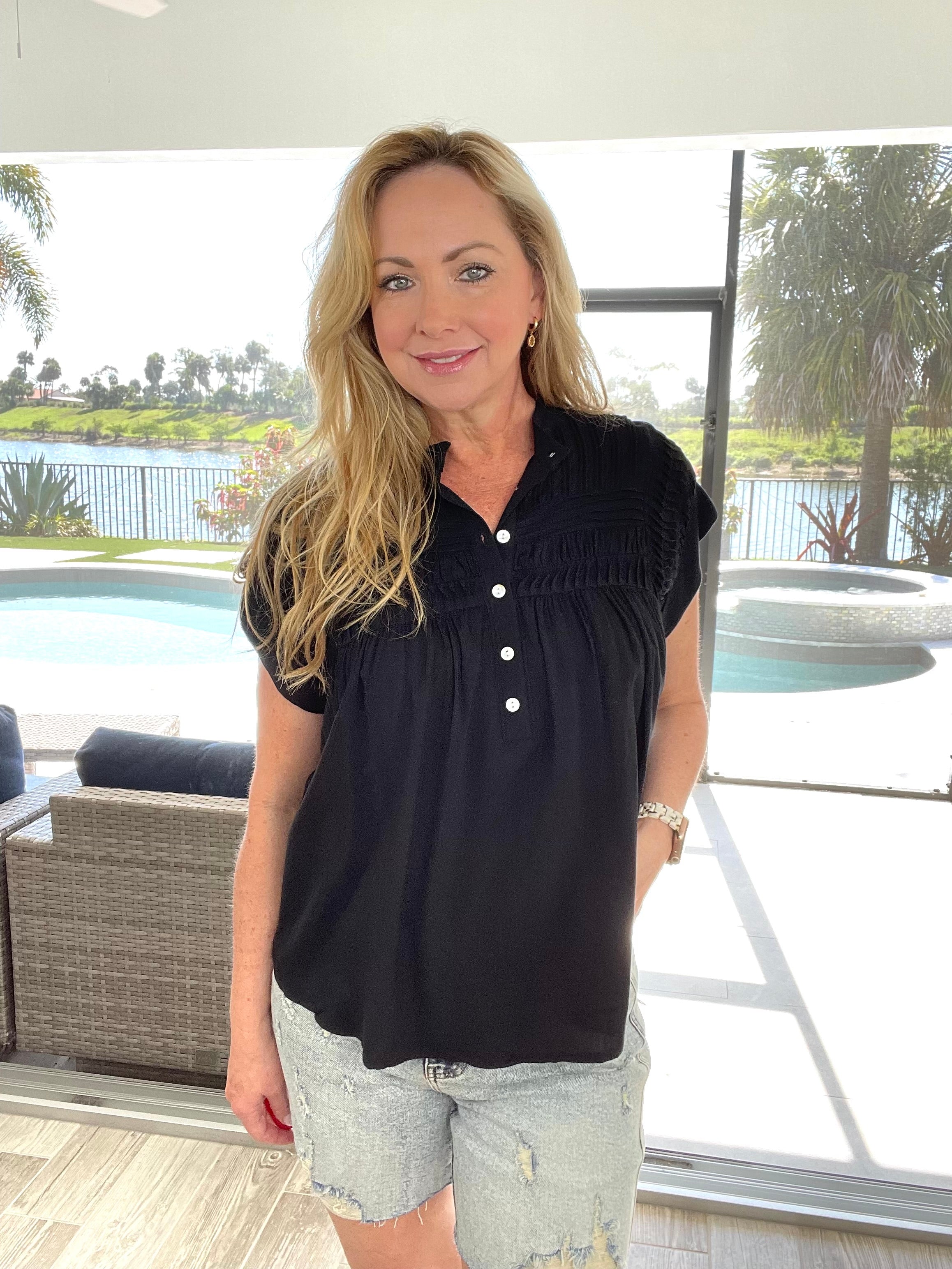 Daytime Delight Short Sleeve Top-100 Short Sleeves- Simply Simpson's Boutique is a Women's Online Fashion Boutique Located in Jupiter, Florida