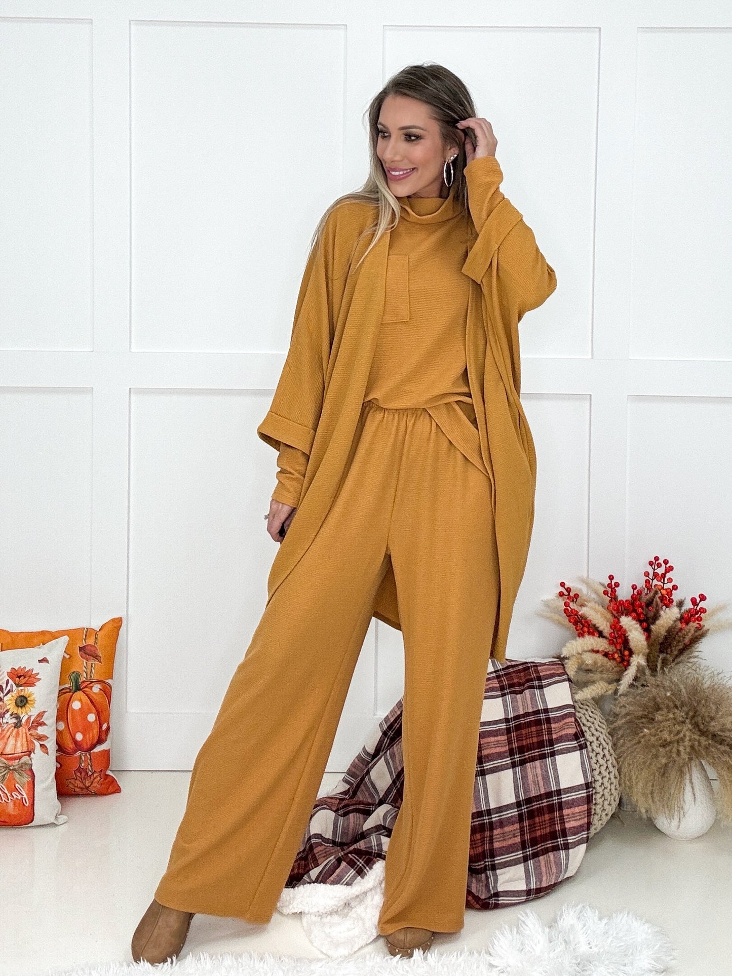 Dear Scarlett Getaway Set-250 Rompers/Sets- Simply Simpson's Boutique is a Women's Online Fashion Boutique Located in Jupiter, Florida