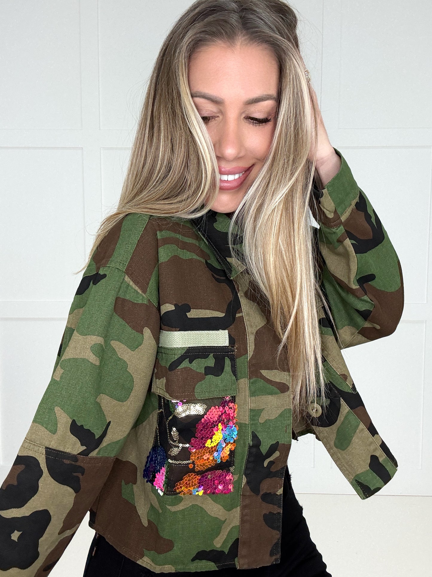 Veveret Camo in Full Bloom Jacket