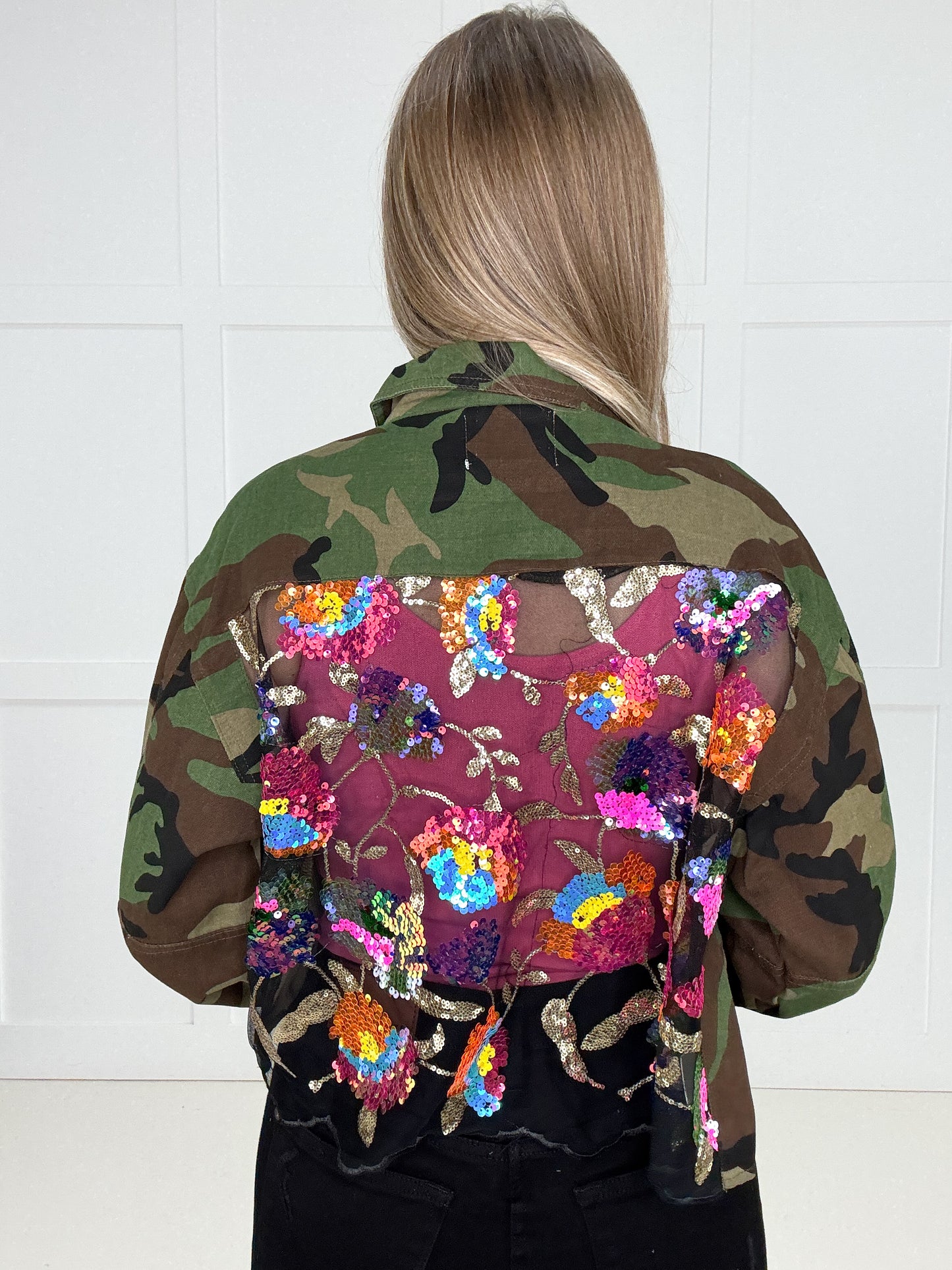 Veveret Camo in Full Bloom Jacket
