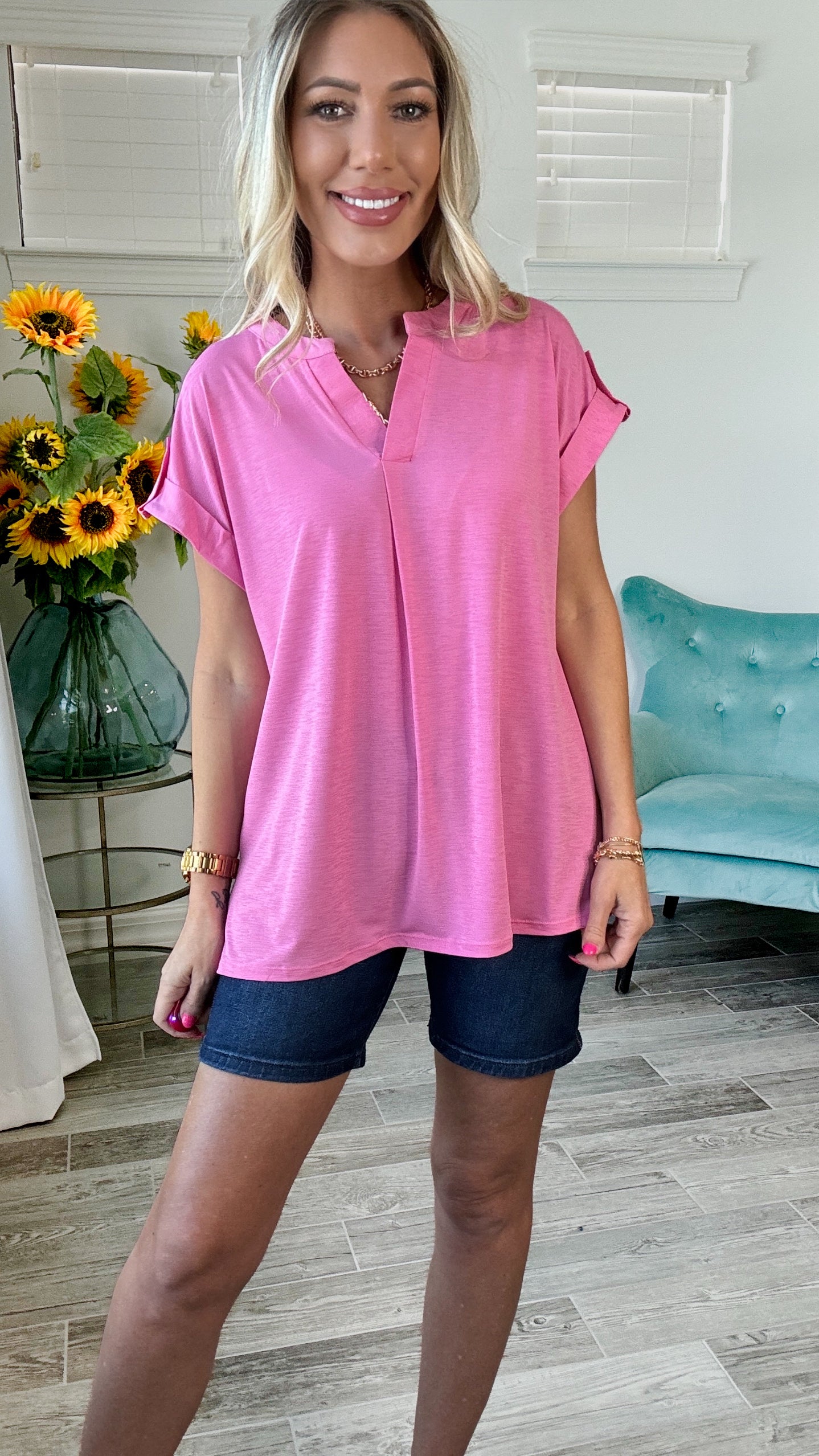 Dear Scarlett Solid Color Short Sleeve Lizzys-100 Short Sleeves- Simply Simpson's Boutique is a Women's Online Fashion Boutique Located in Jupiter, Florida