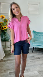 Dear Scarlett Solid Color Short Sleeve Lizzys-100 Short Sleeves- Simply Simpson's Boutique is a Women's Online Fashion Boutique Located in Jupiter, Florida