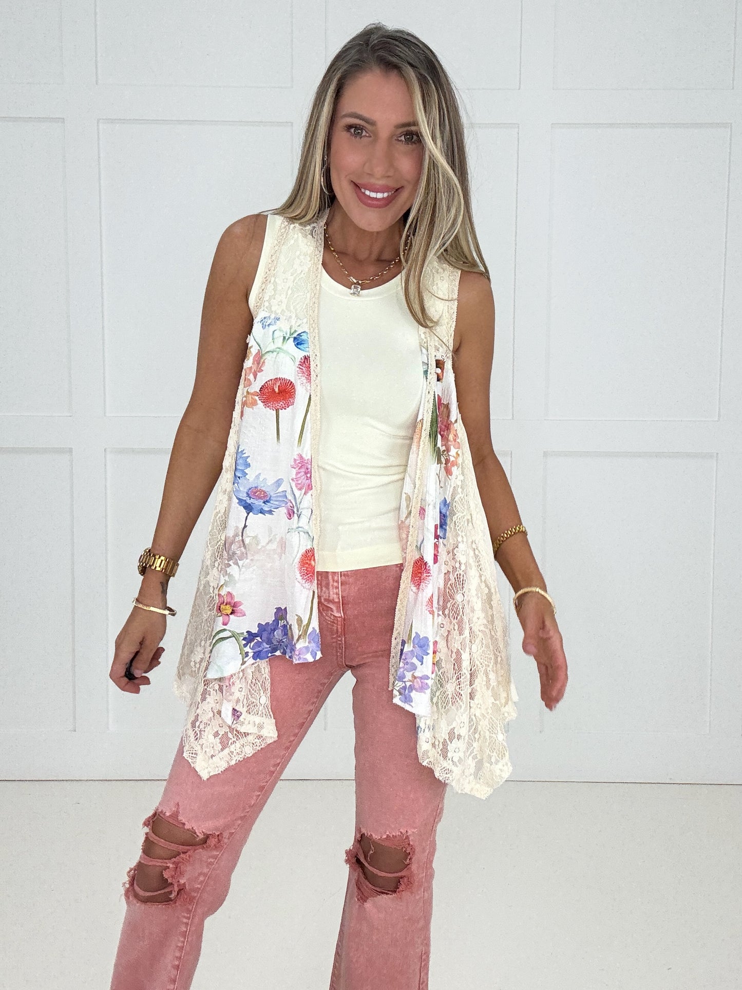 Pol Bloom & Lace Kimono Vest-100 Short Sleeves- Simply Simpson's Boutique is a Women's Online Fashion Boutique Located in Jupiter, Florida