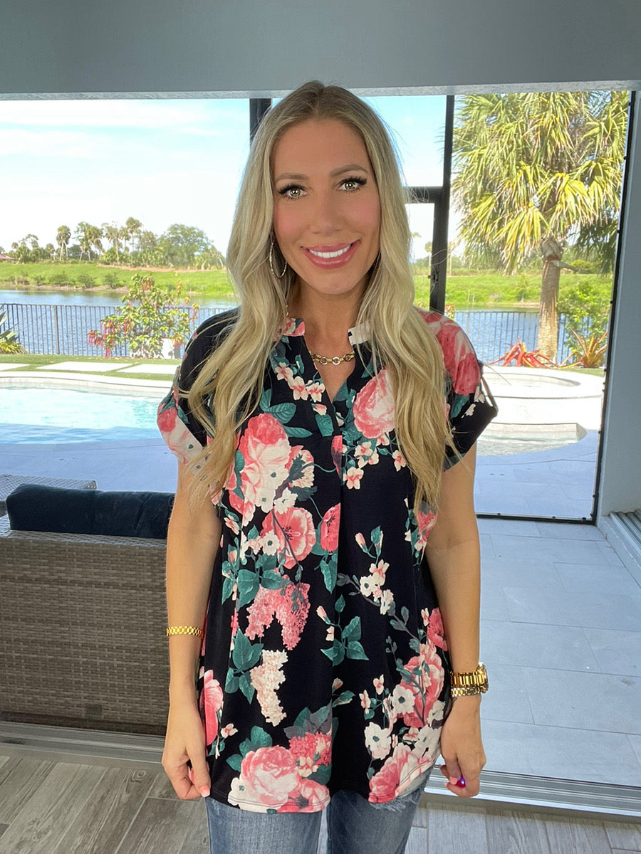 Dear Scarlett Nightime Floral Short Sleeve Lizzy-100 Short Sleeves- Simply Simpson's Boutique is a Women's Online Fashion Boutique Located in Jupiter, Florida