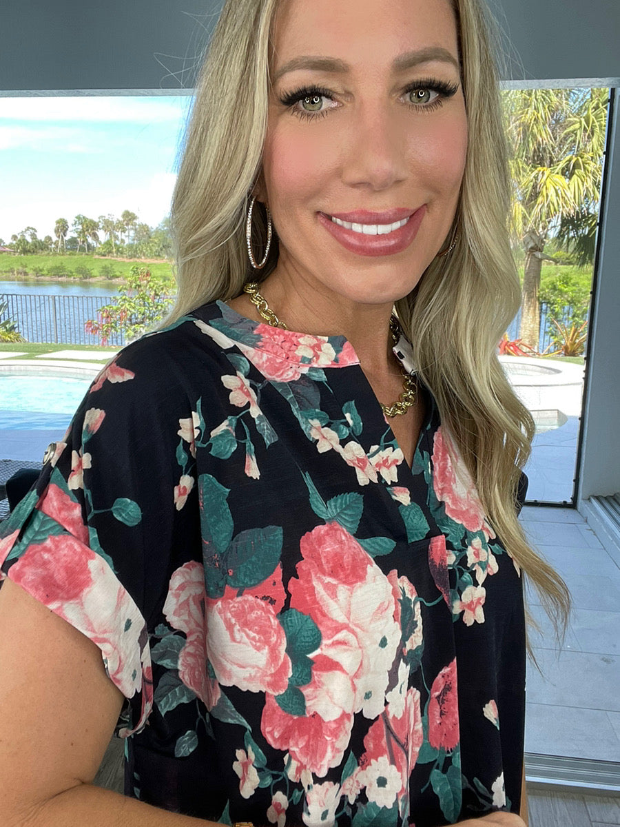 Dear Scarlett Nightime Floral Short Sleeve Lizzy-100 Short Sleeves- Simply Simpson's Boutique is a Women's Online Fashion Boutique Located in Jupiter, Florida