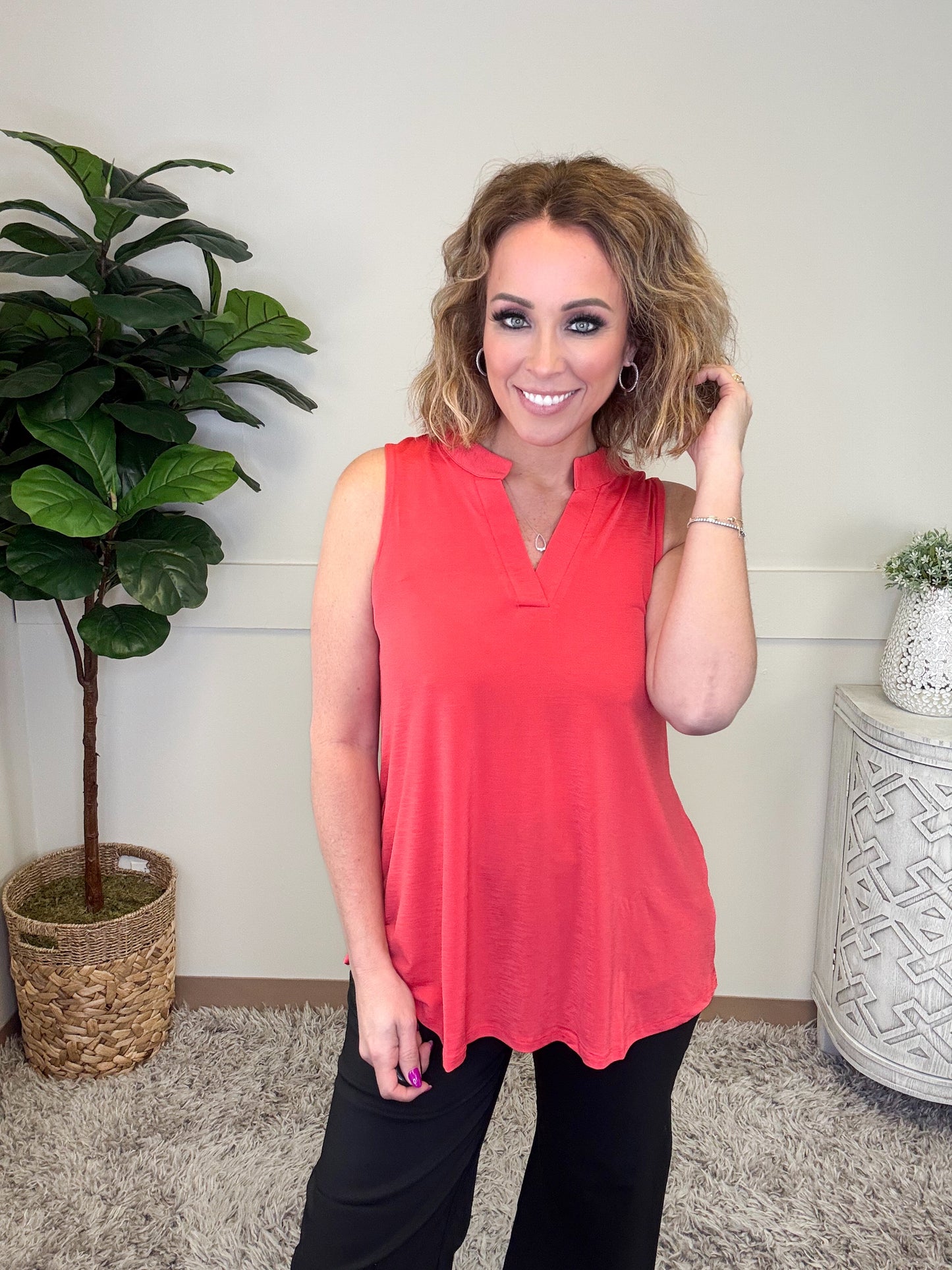 Dear Scarlett Sleeveless Lizzy-120 Sleeveless- Simply Simpson's Boutique is a Women's Online Fashion Boutique Located in Jupiter, Florida